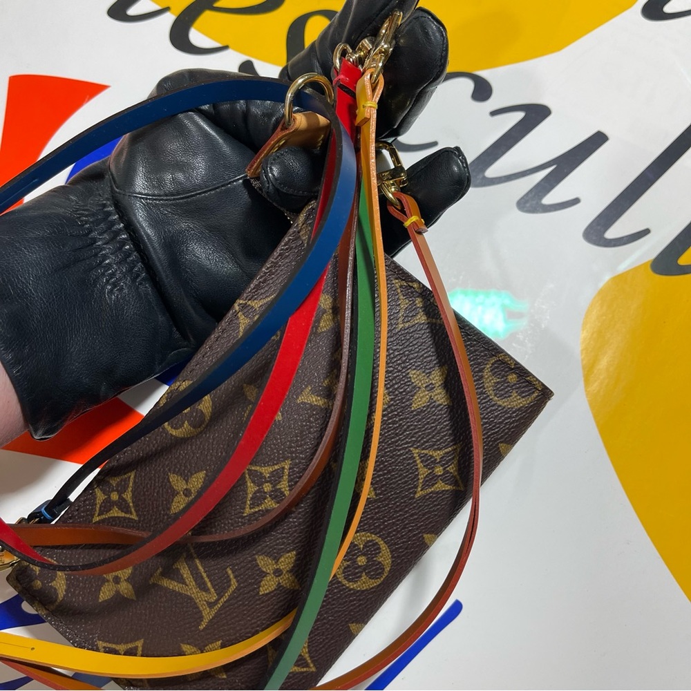 Multi Louis Vuitton New Pochette Straps, sample listing